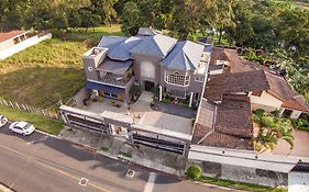 Alameda Cariari Boutique Hotel